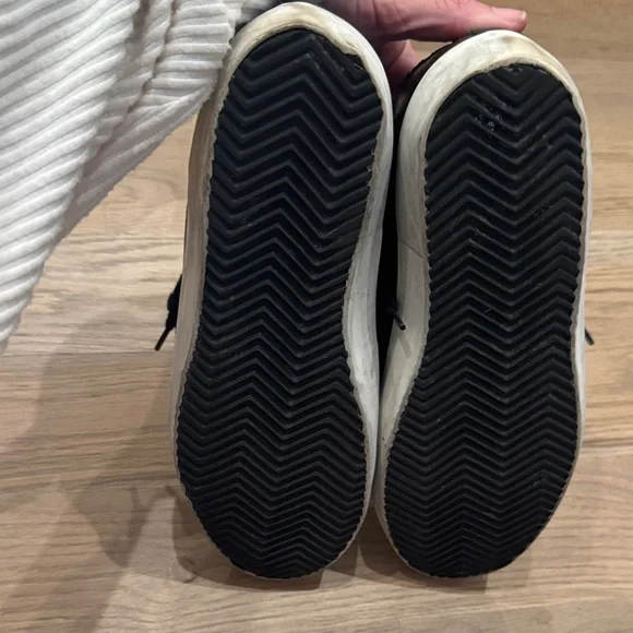 Golden Goose GGDB Black Sneakers - Picture 5 of 5